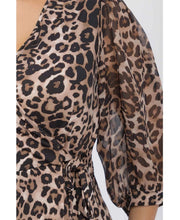 Load image into Gallery viewer, Curvy Babe Animal Print Blouse