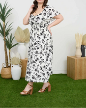 Load image into Gallery viewer, Plus Foral Midi Dress