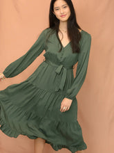 Load image into Gallery viewer, Ruffled Long Sleeves Woven Midi Dress
