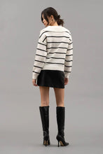 Load image into Gallery viewer, The Taylor Knit Sweater Black
