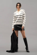 Load image into Gallery viewer, The Taylor Knit Sweater Black
