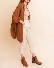 Load image into Gallery viewer, Kiki Knit Kimono.
