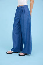 Load image into Gallery viewer, Pleated Wide Leg Chambray Pants

