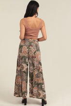 Load image into Gallery viewer, The Gia Wide Leg Pants
