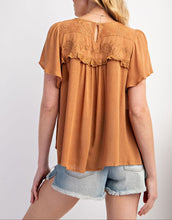 Load image into Gallery viewer, Bayleen Blouse
