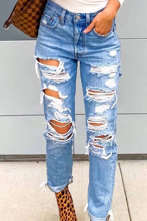 Annie In Distressed Jeans