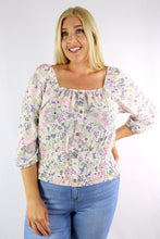 Load image into Gallery viewer, Women&#39;s 3/4th Sleeve Floral Top with Cinched Waist

